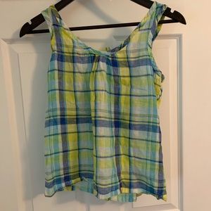 Adorable Summer Top with Tie in Back